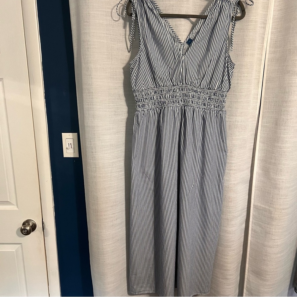 Old Navy Blue & White Dress Large